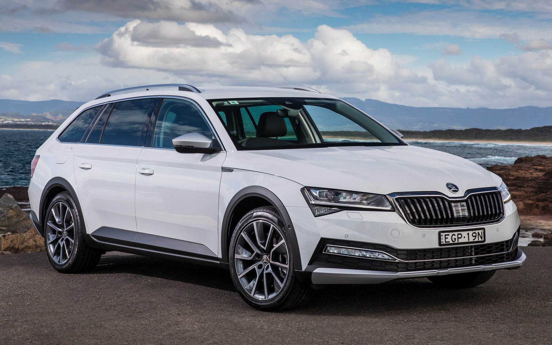 Skoda Superb Scout Wallpapers