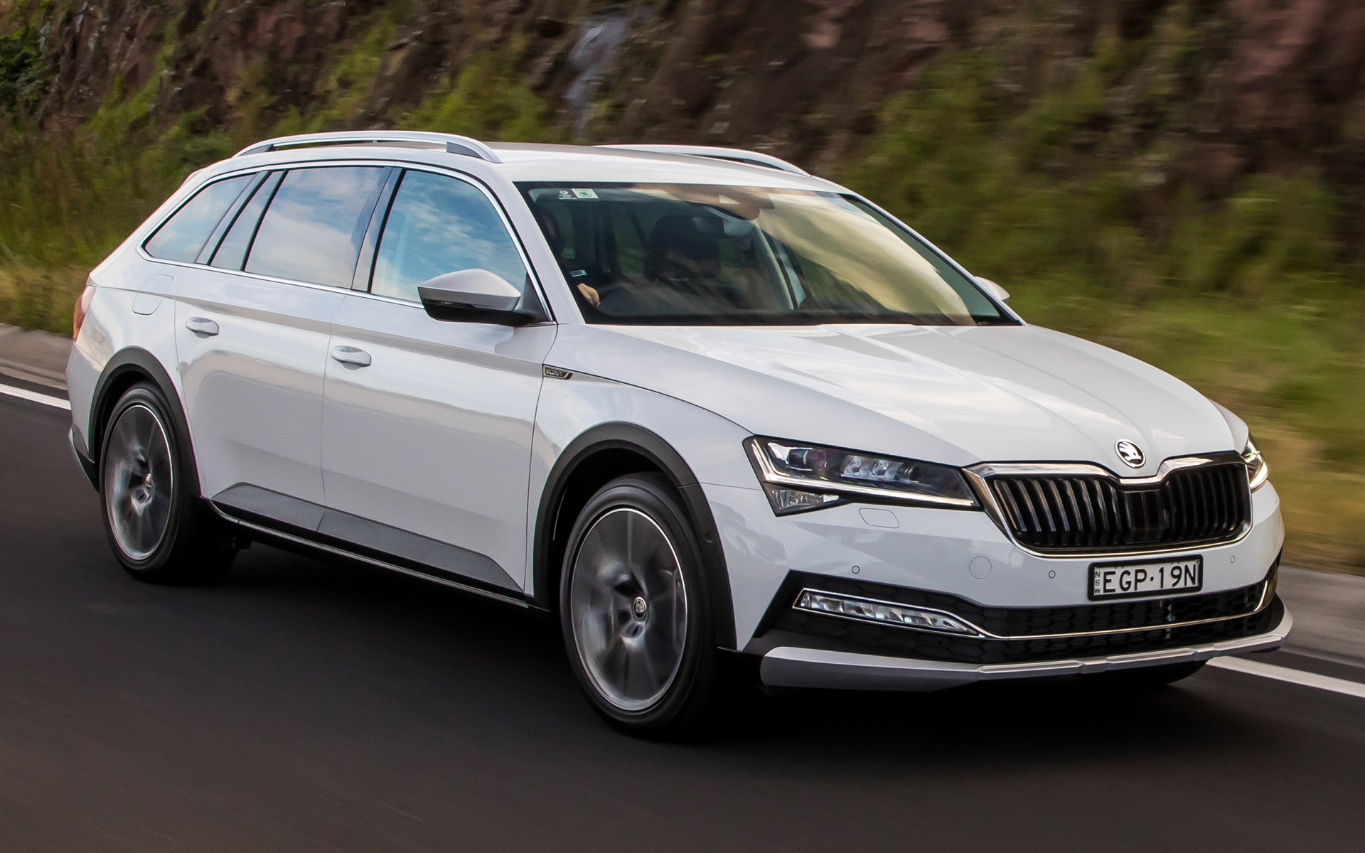 Skoda Superb Scout Wallpapers