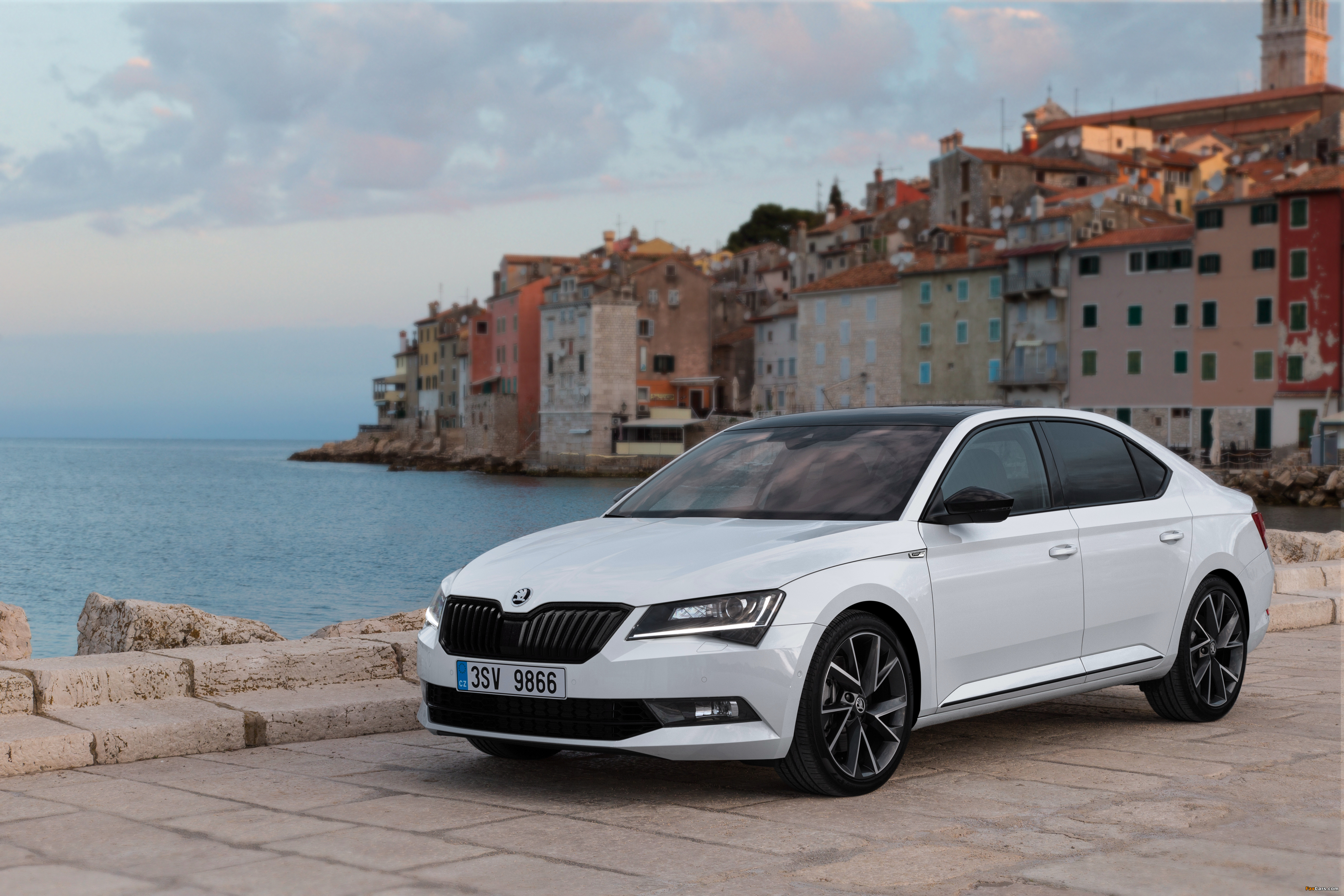 Skoda Superb Wallpapers