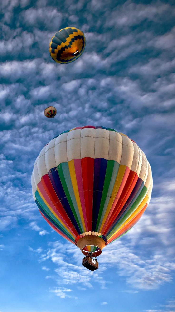 Sky Balloons Wallpapers