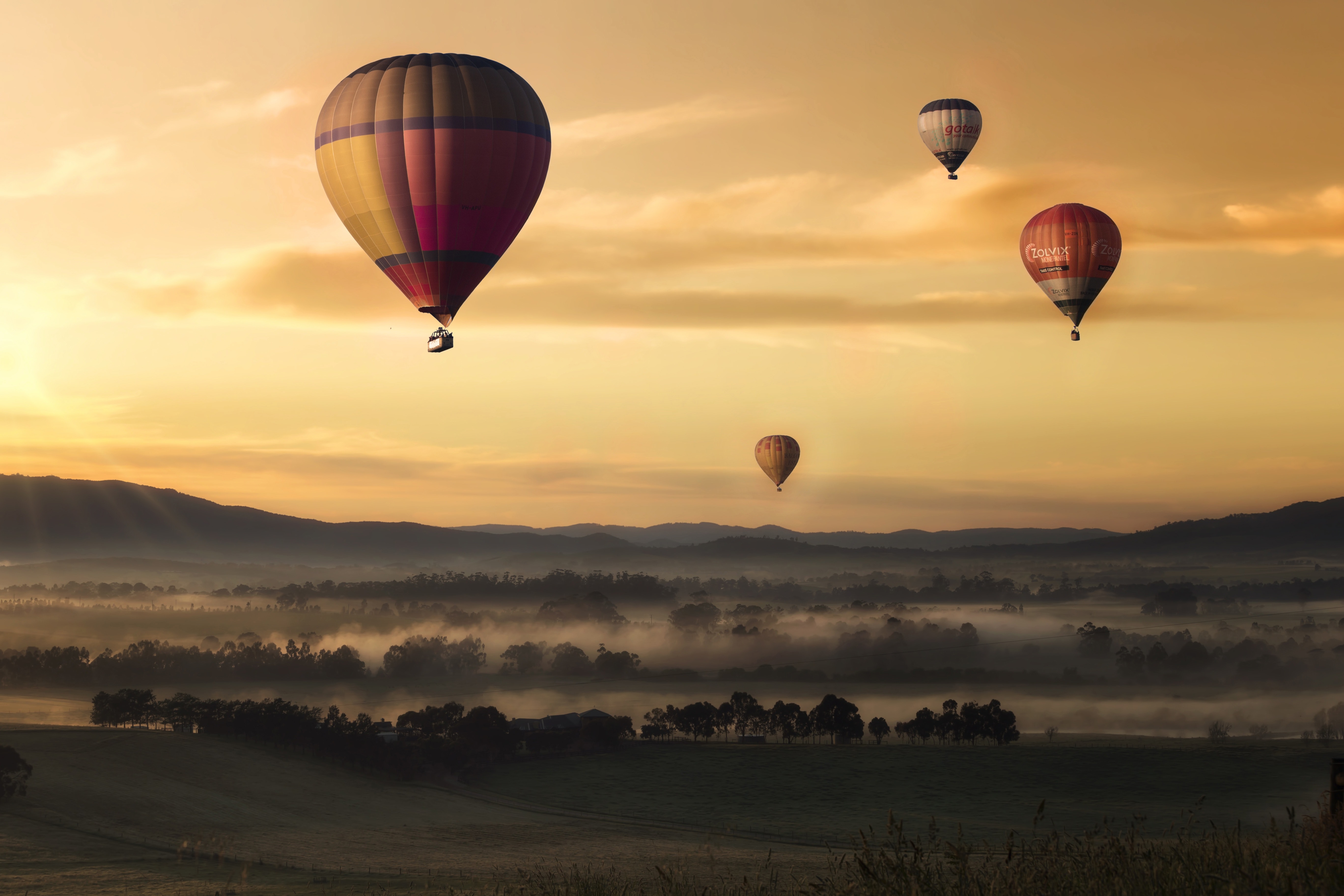 Sky Balloons Wallpapers