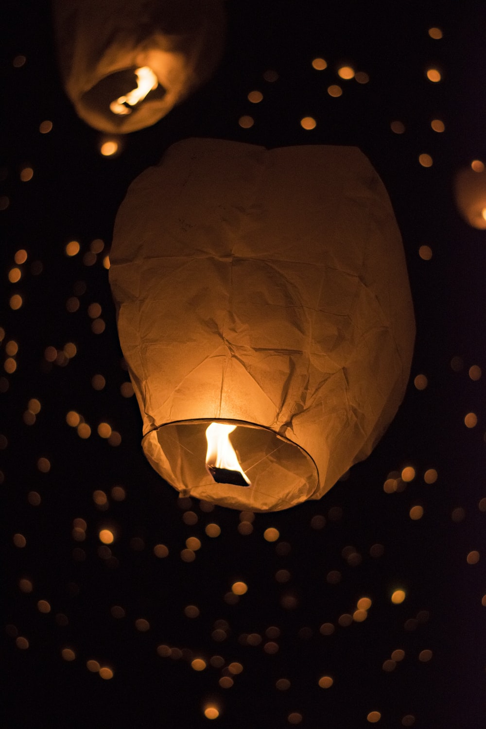 Sky Lanterns Wallpapers