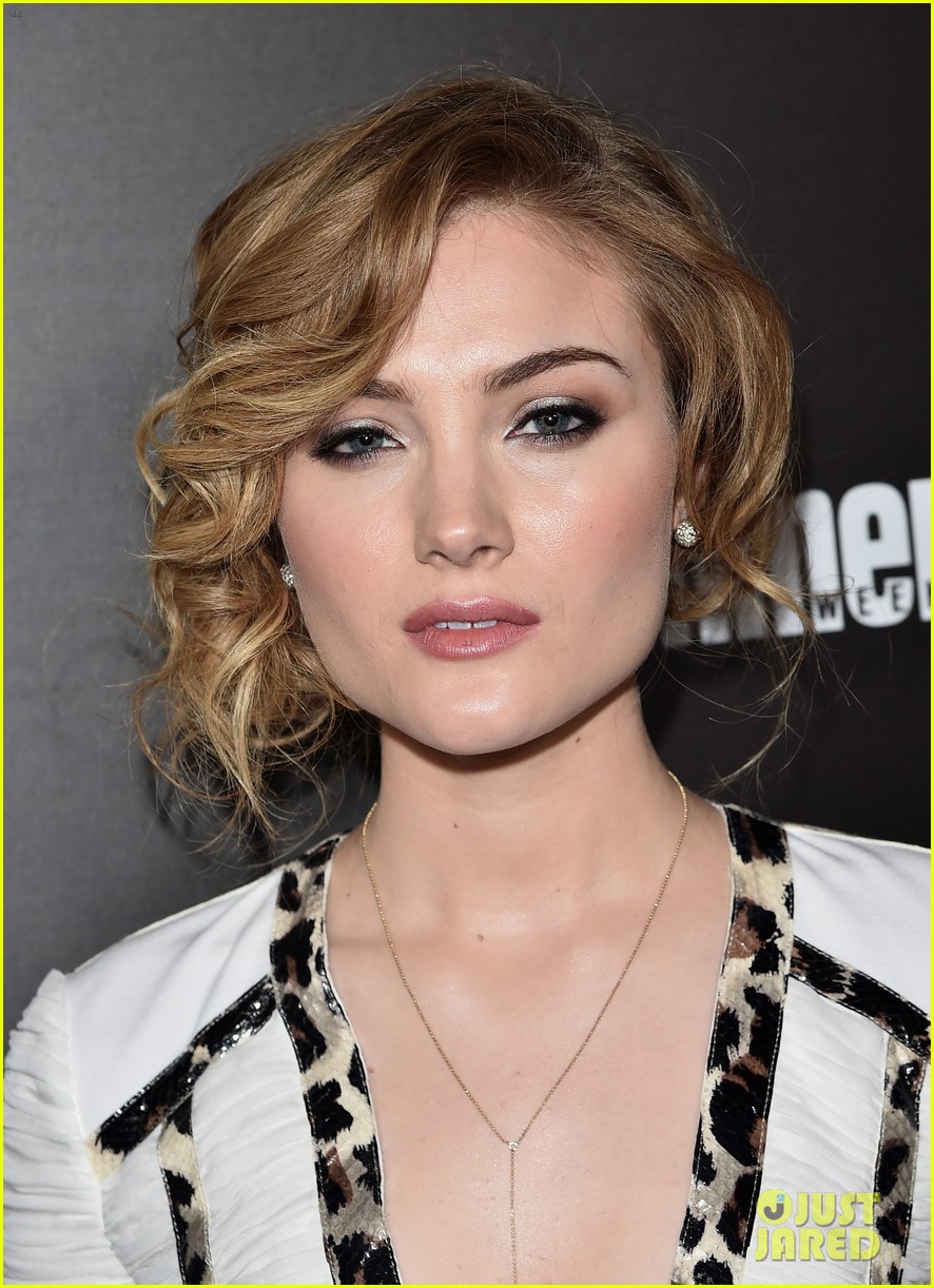 Skyler Samuels Blue Eyes Wallpapers