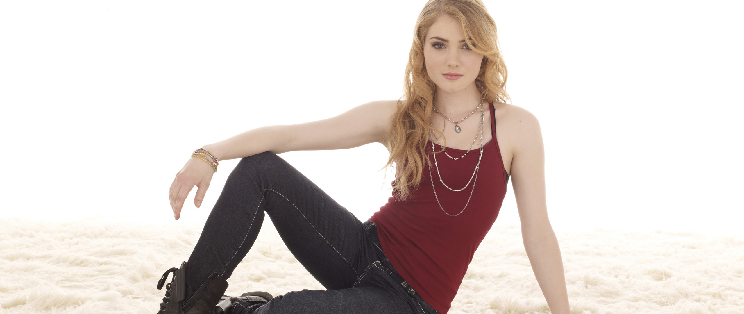 Skyler Samuels Wallpapers