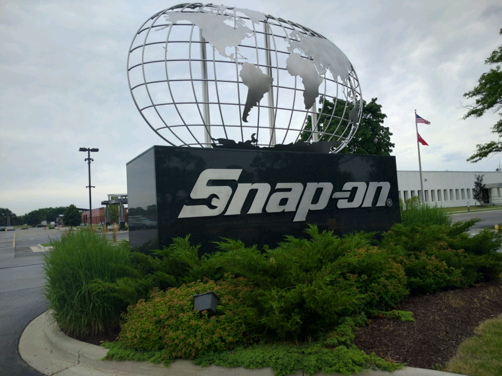 Snap-On Wallpapers