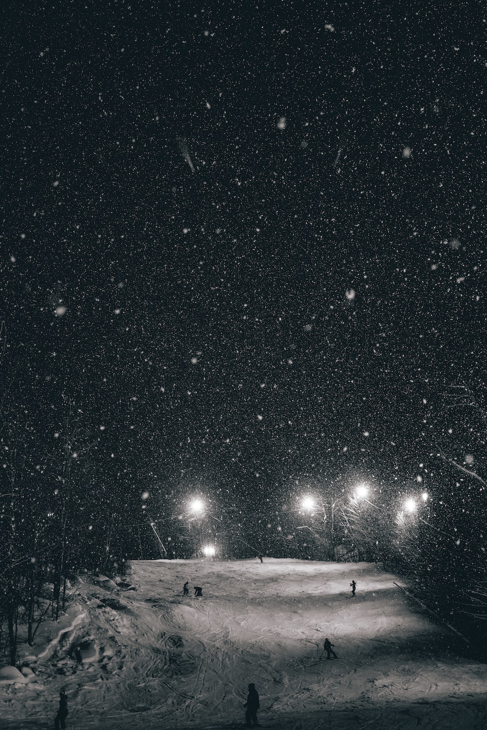 Snow At Night Wallpapers