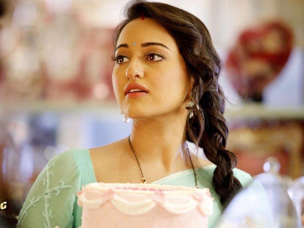 Sonakshi Sinha Wallpapers