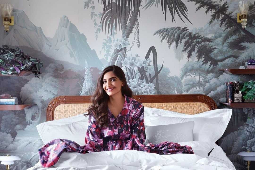 Sonam Kapoor Wallpapers