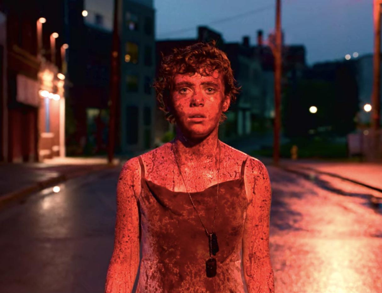 Sophia Lillis I Am Not Okay With This Wallpapers