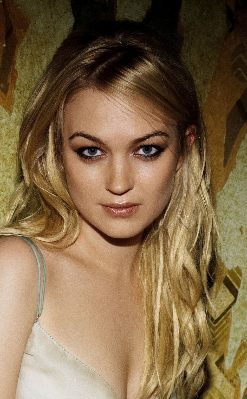 Sophia Myles Wallpapers