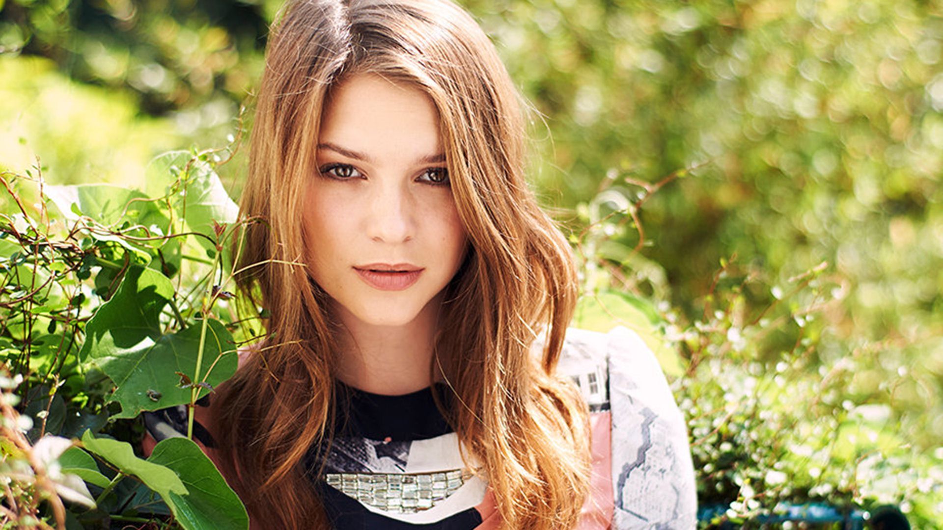 Sophie Cookson Wallpapers