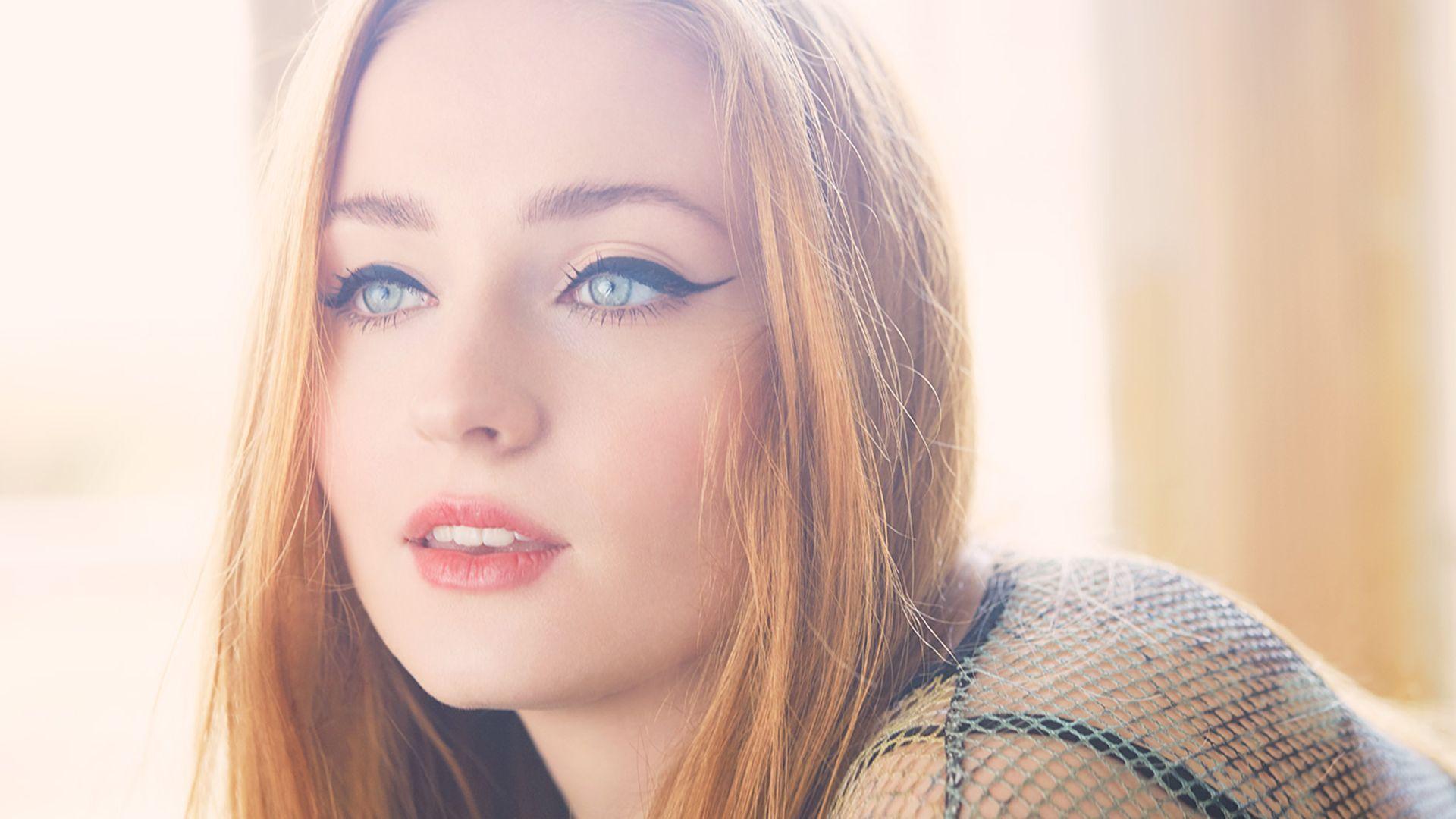 Sophie Turner Latest Wallpapers