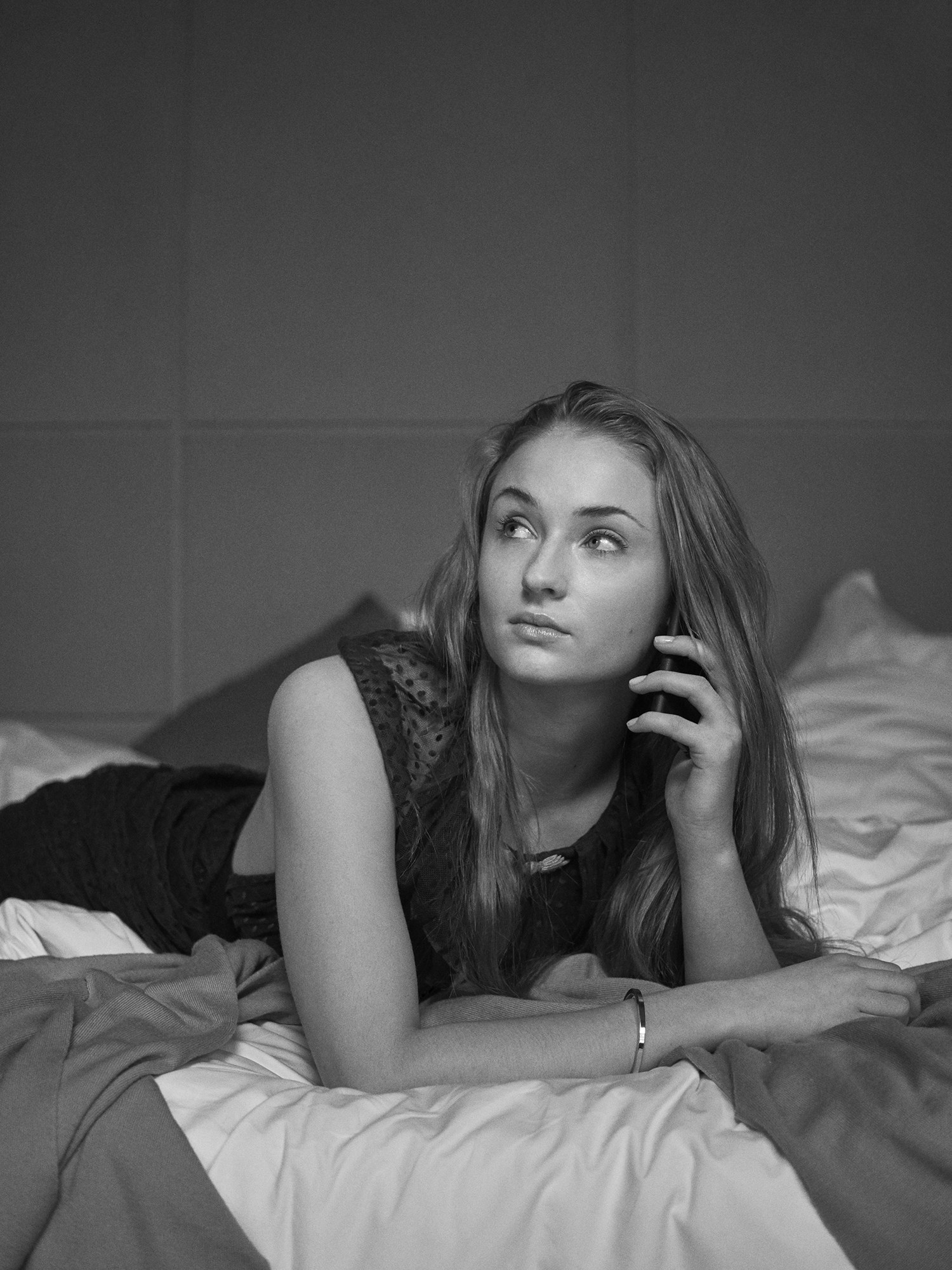 Sophie Turner Monochrome 2017 Wallpapers