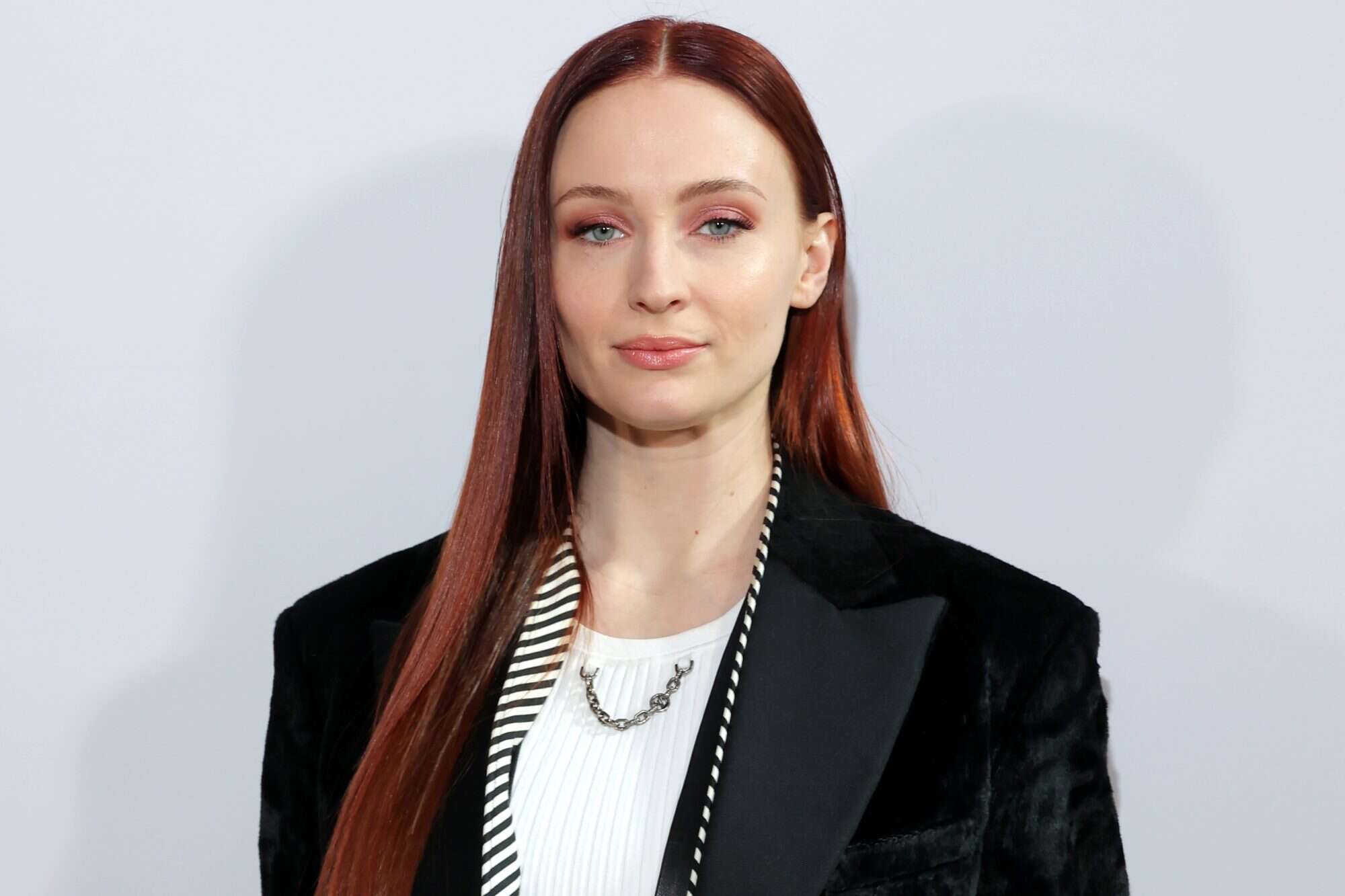 Sophie Turner The Wrap 2019 Wallpapers