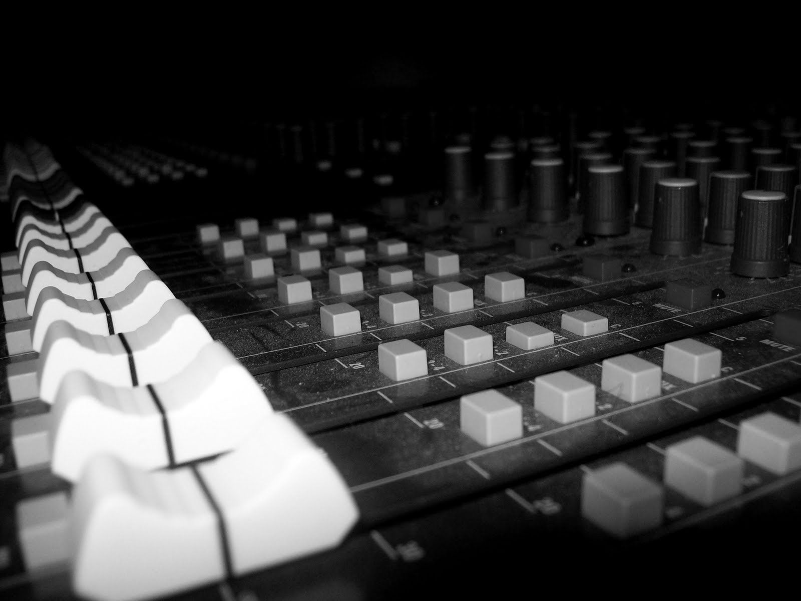 Soundboard Wallpapers