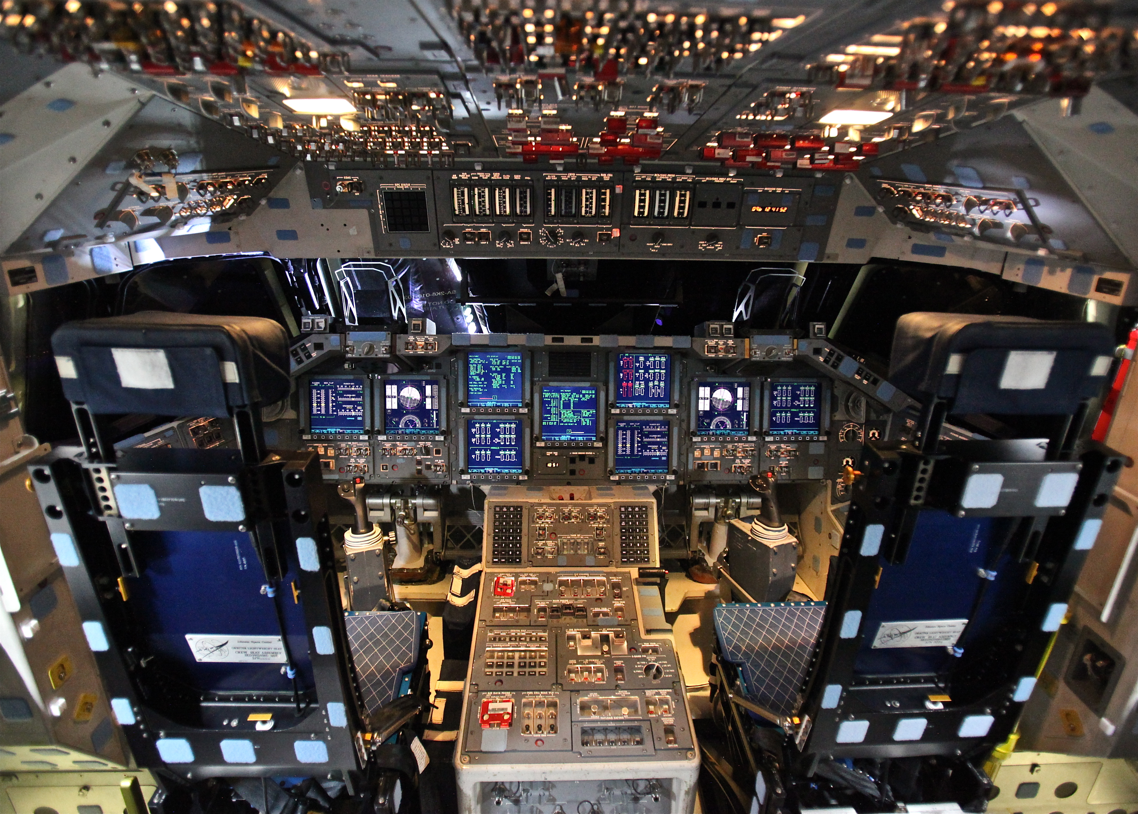 Space Shuttle Interior Wallpapers