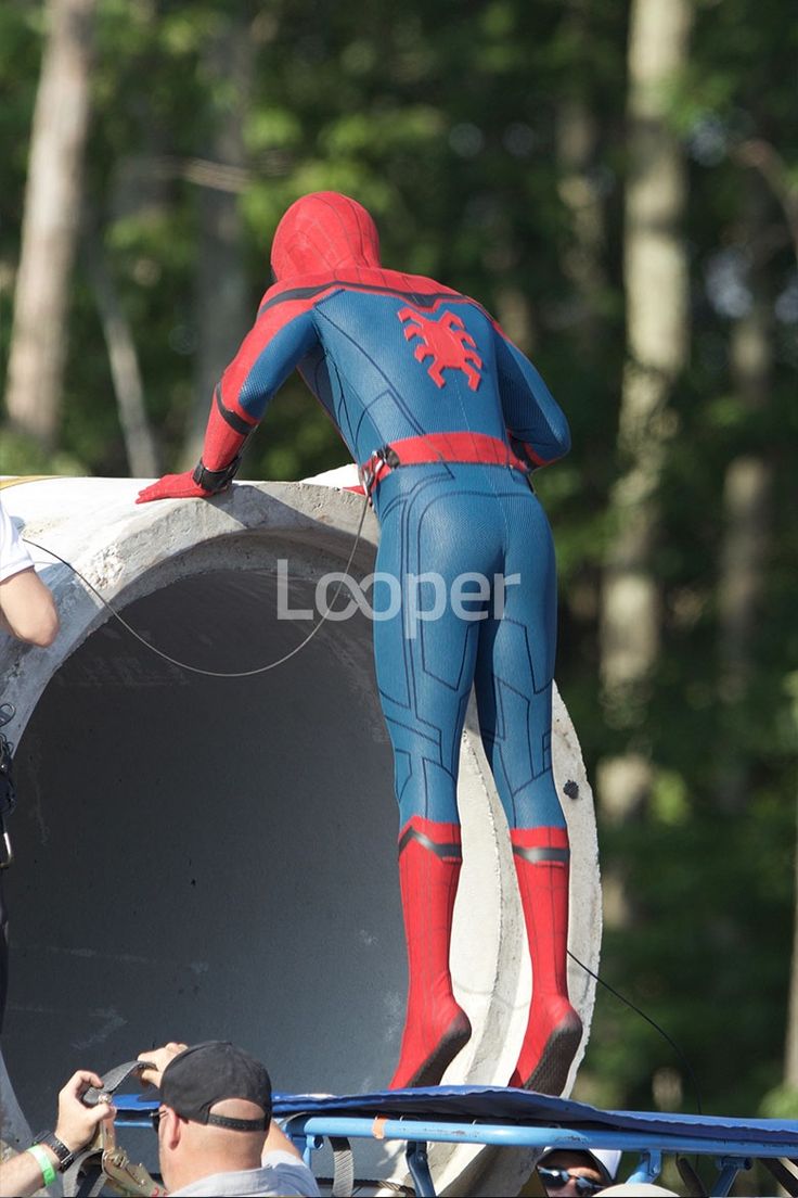 Spider-Man New Costume For Homecoming And Avengers Wallpapers