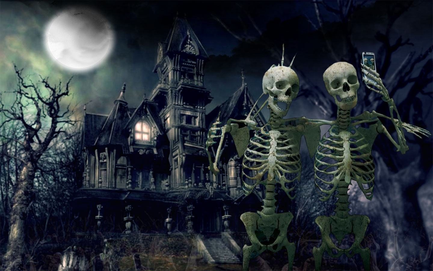 Spooky Halloween House
 Wallpapers