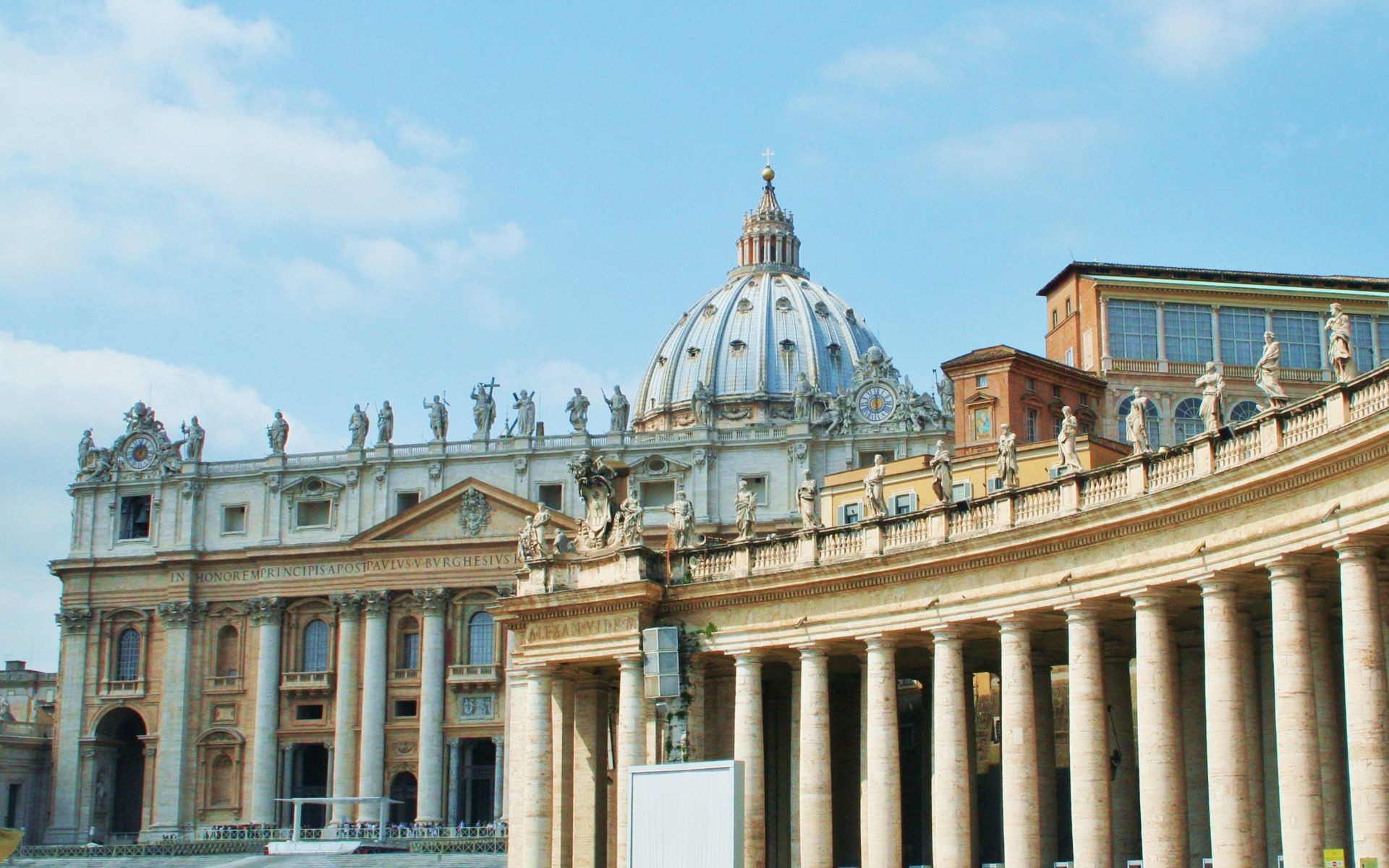 St. Peter'S Round Square Wallpapers