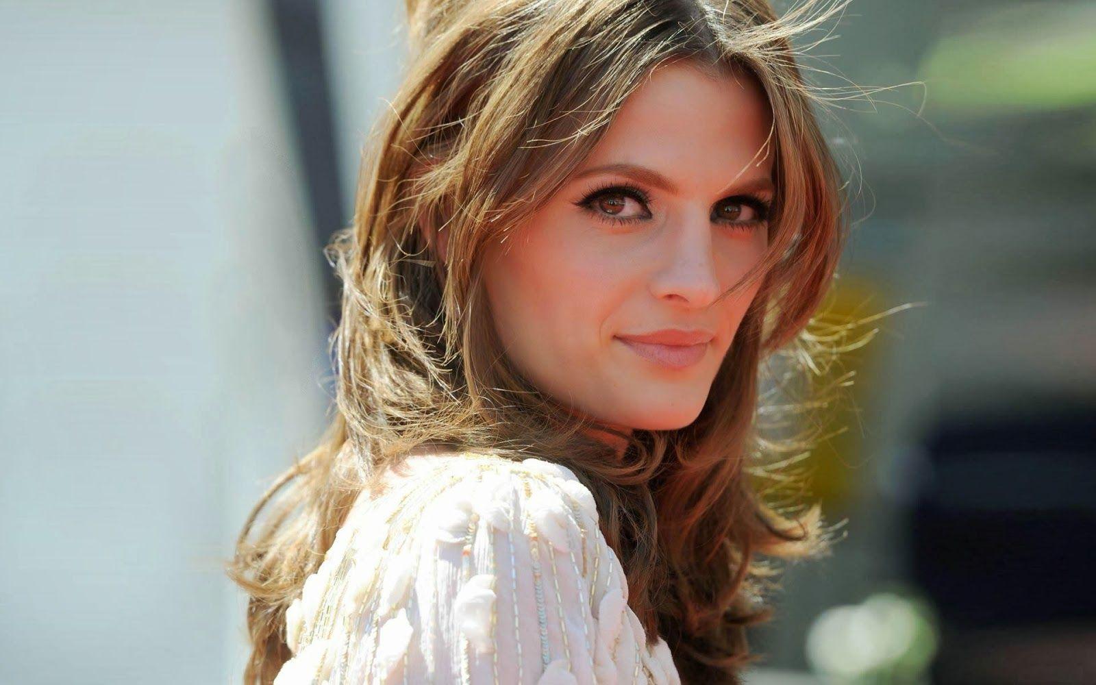 Stana Katic Wallpapers