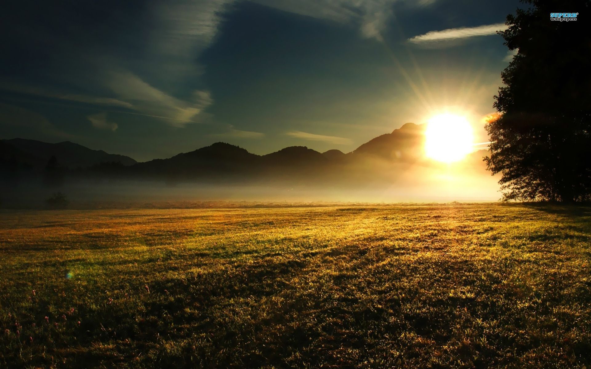 Start Of Sunrises Over Mountains Wallpapers