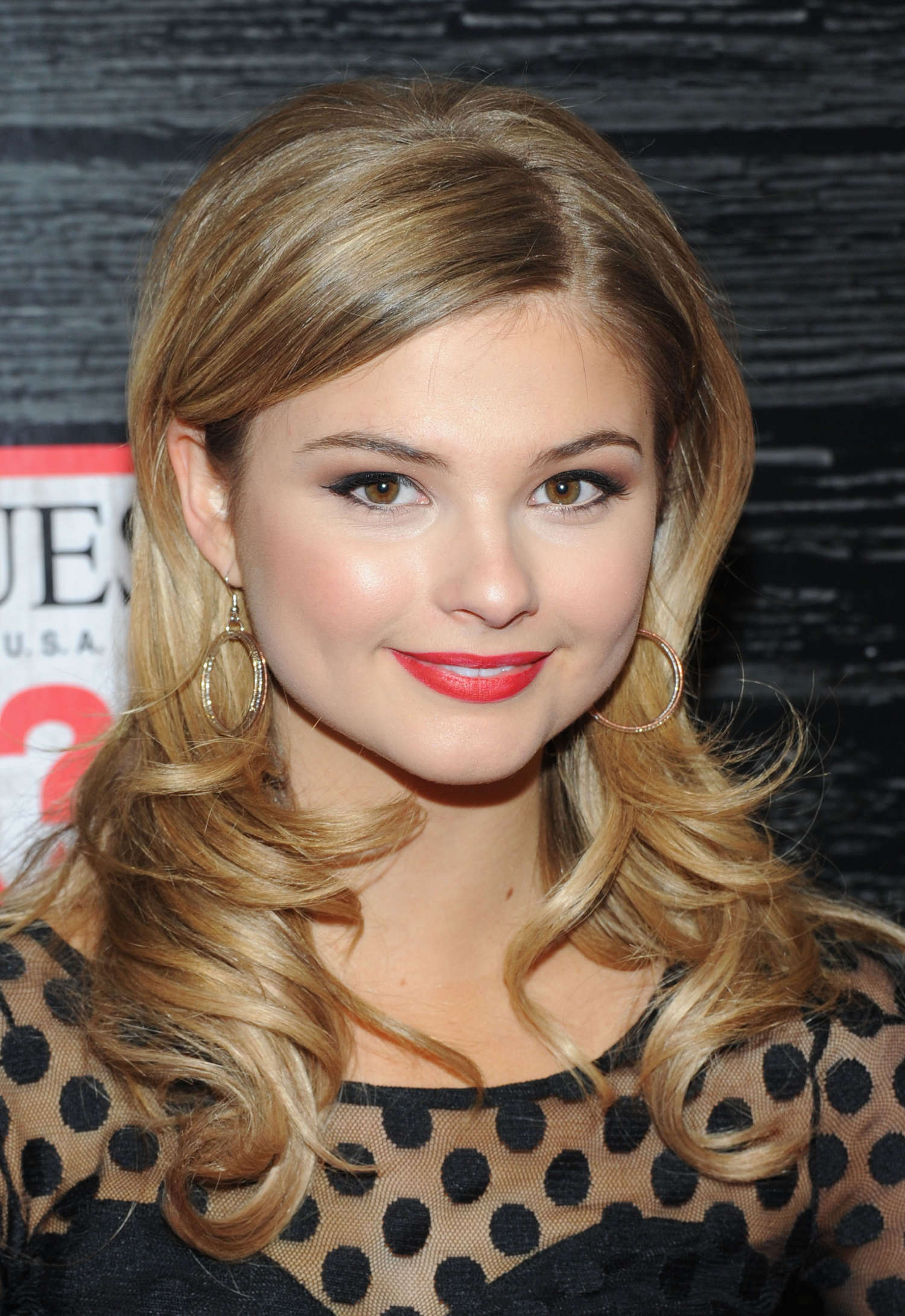 Stefanie Scott Wallpapers