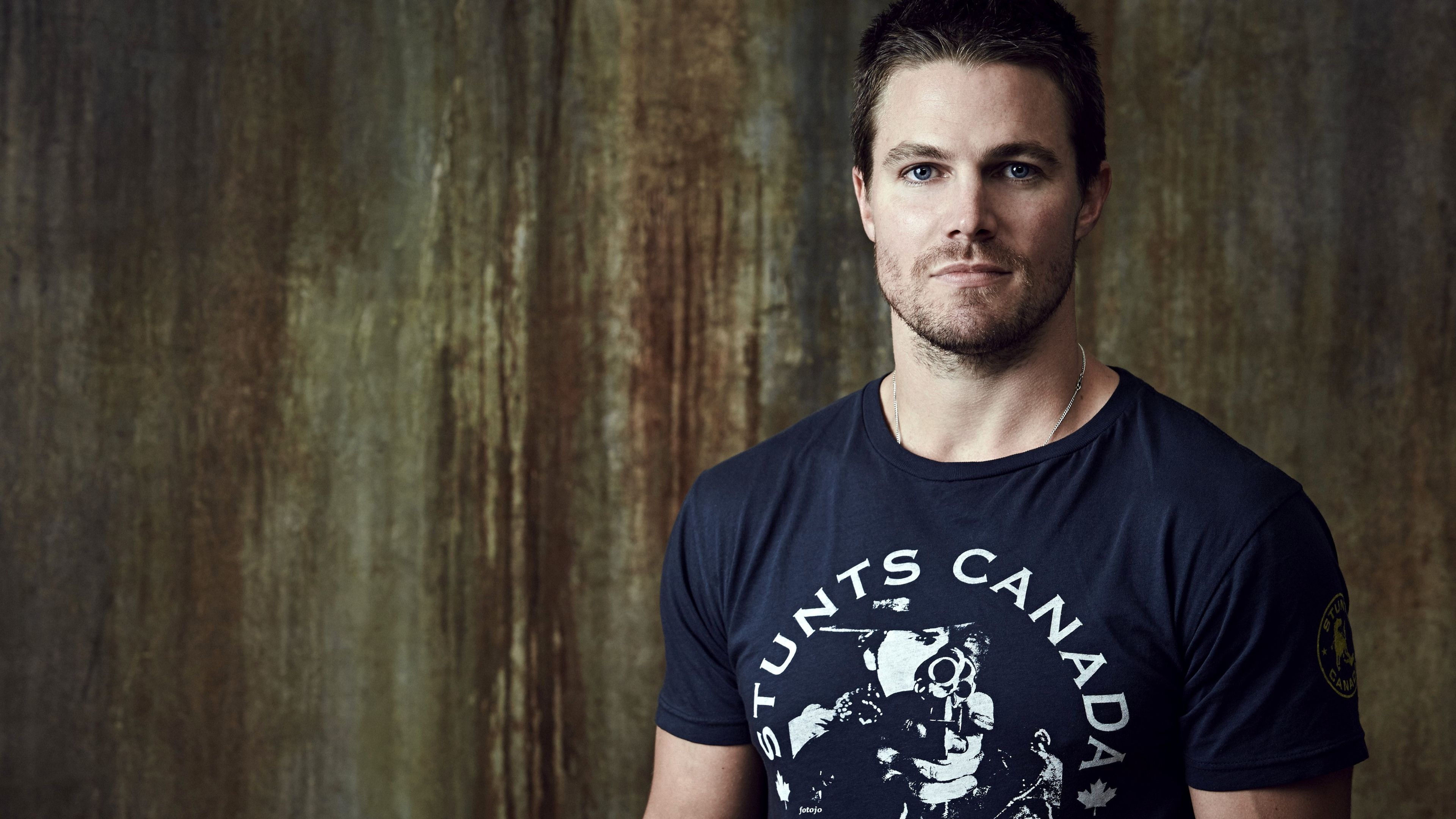 Stephen Amell Wallpapers