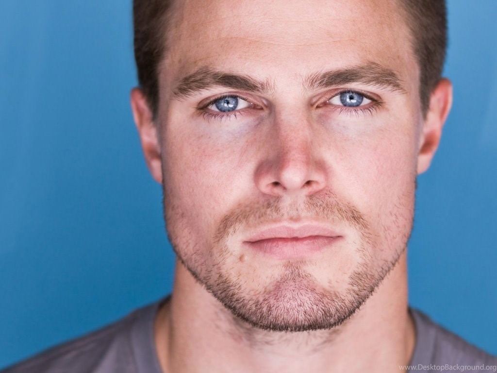 Stephen Amell Wallpapers