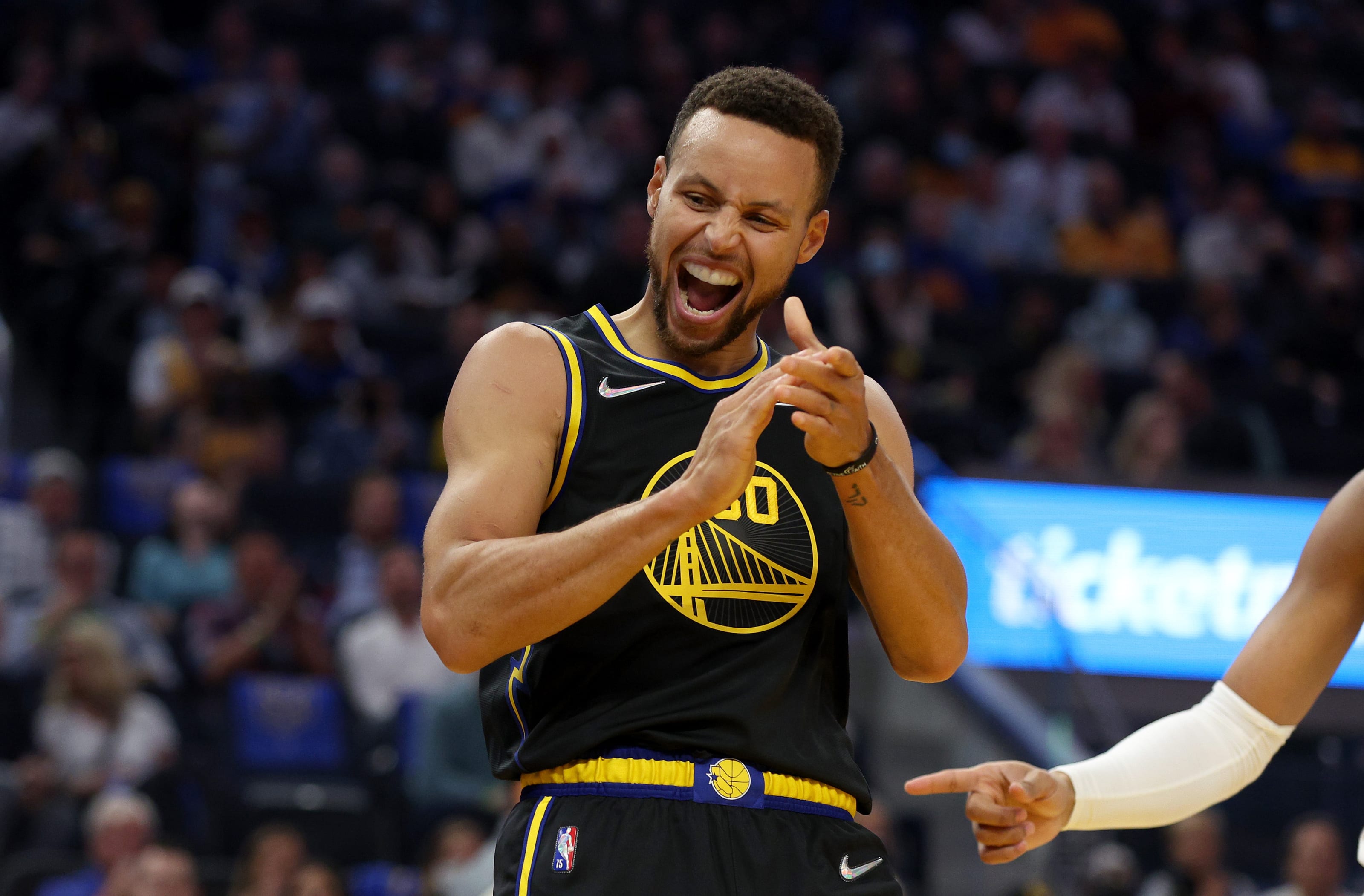 Stephen Curry Warriors 2021 Wallpapers