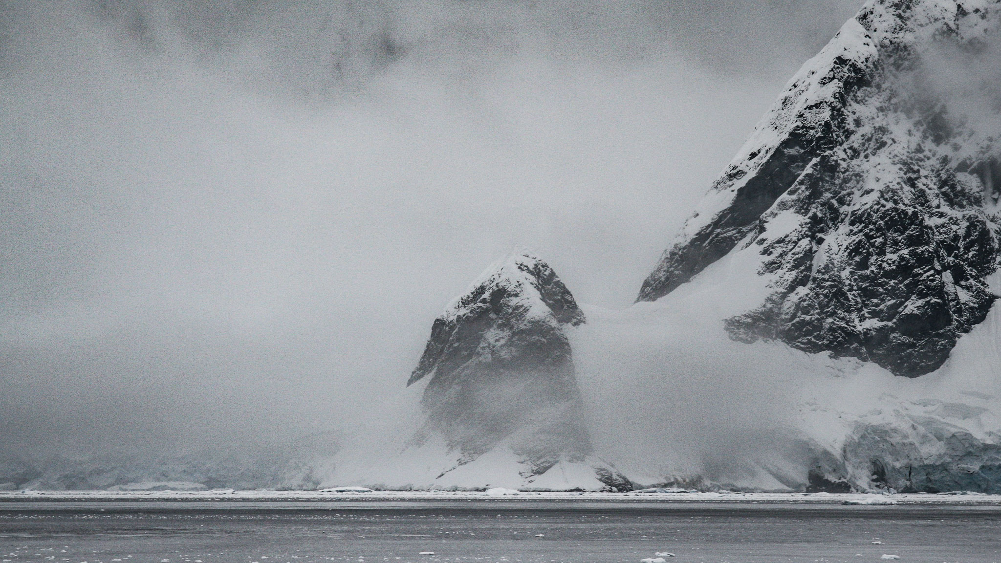 Stone Mountains Snow In Monochrome Wallpapers