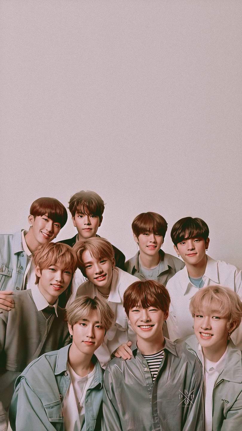 Stray Kids Lockscreen Wallpapers