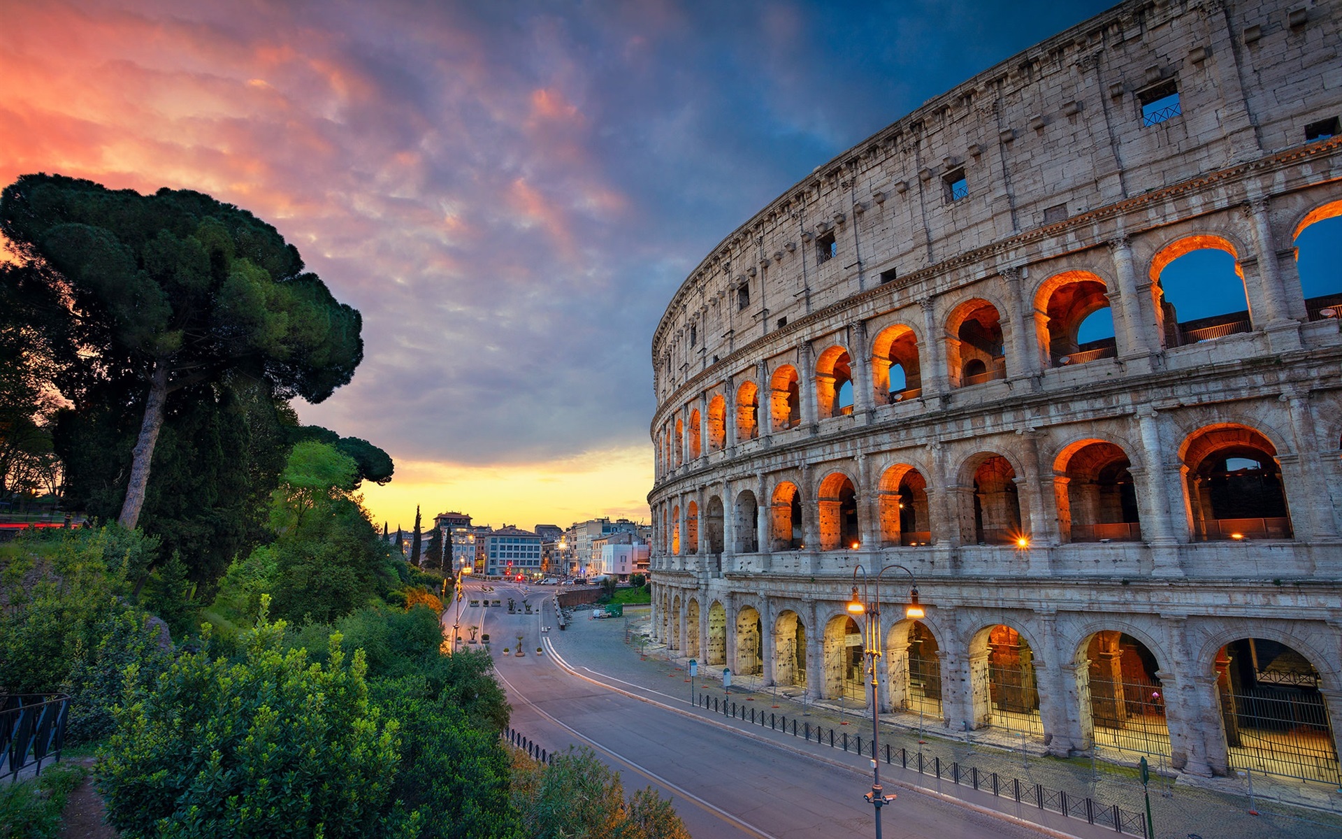 Street Of Rome Wallpapers