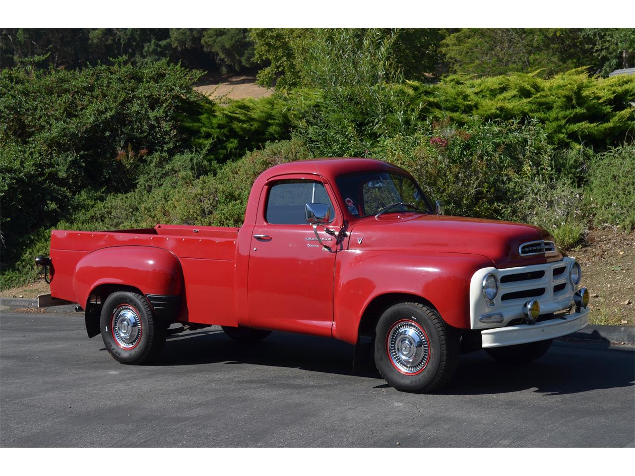 Studebaker Transtar Deluxe Wallpapers