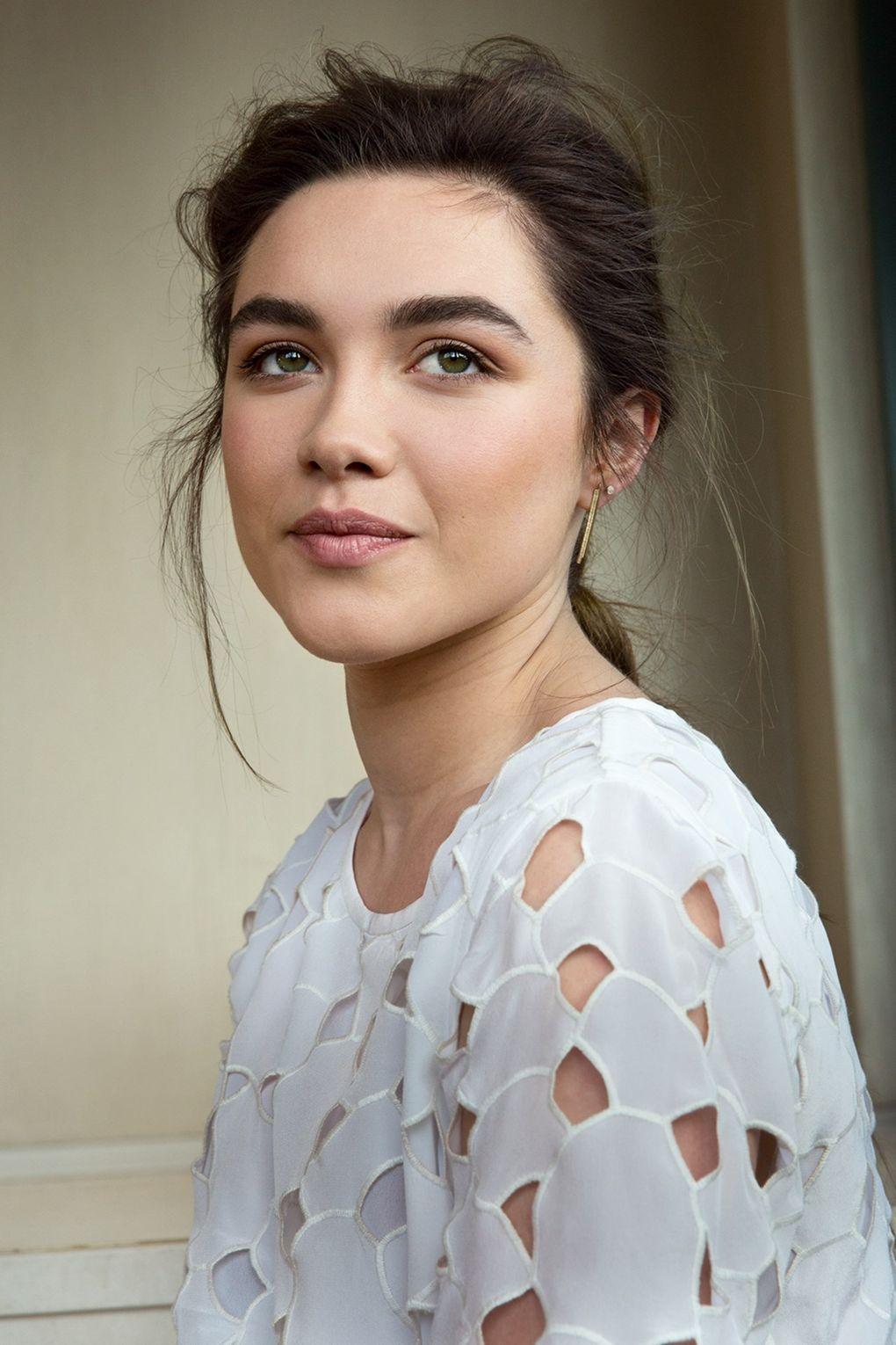 Stunning Florence Pugh Wallpapers