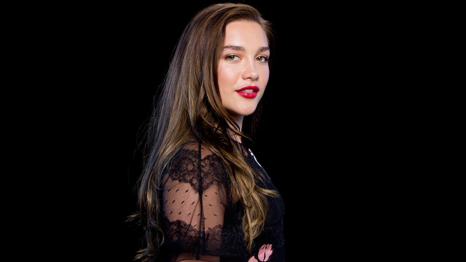 Stunning Florence Pugh Wallpapers