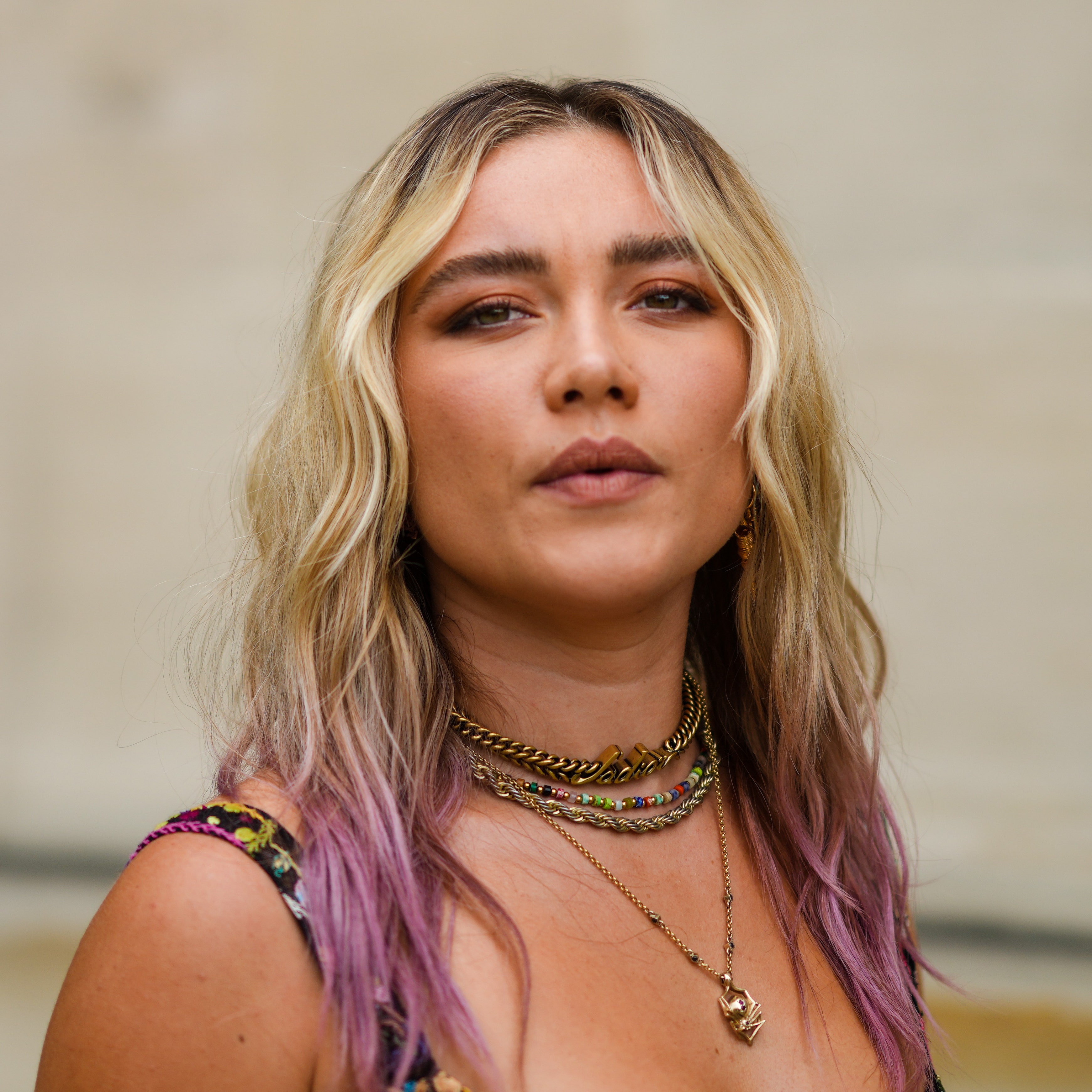 Stunning Florence Pugh Wallpapers