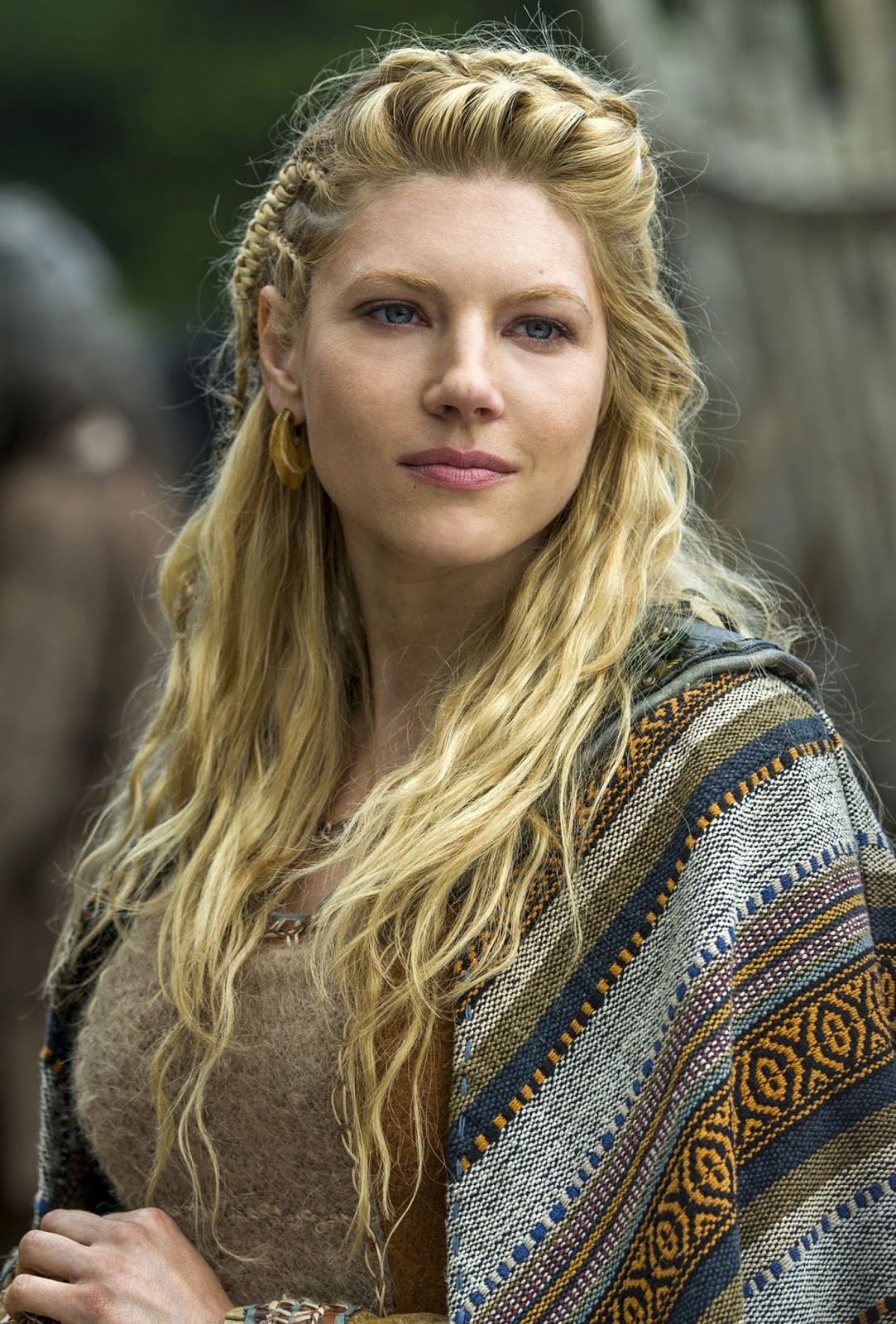 Stunning Katheryn Winnick Vikings Actress Wallpapers
