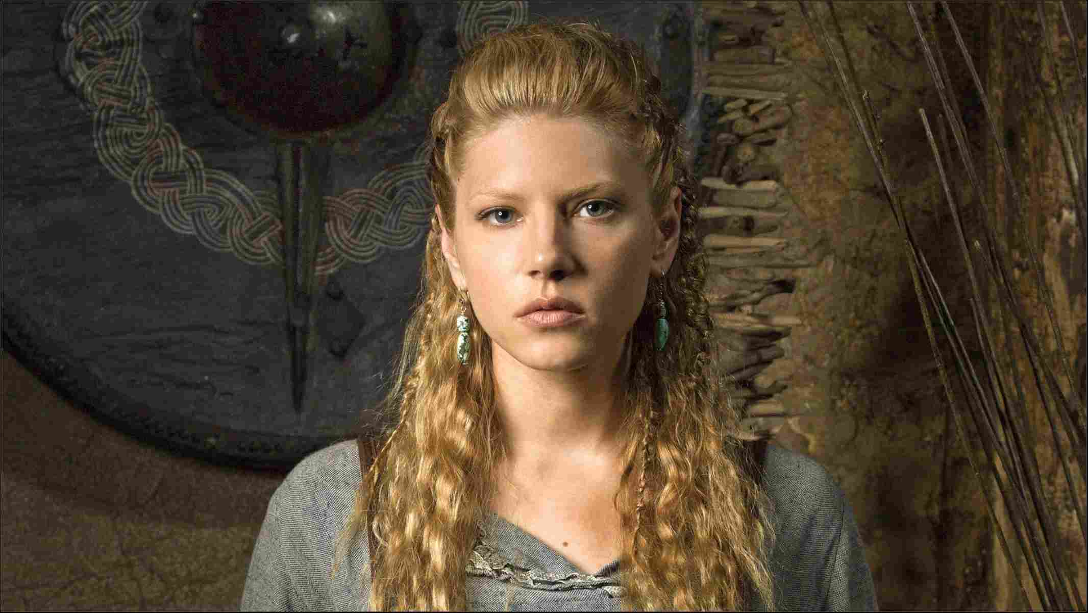 Stunning Katheryn Winnick Vikings Actress Wallpapers