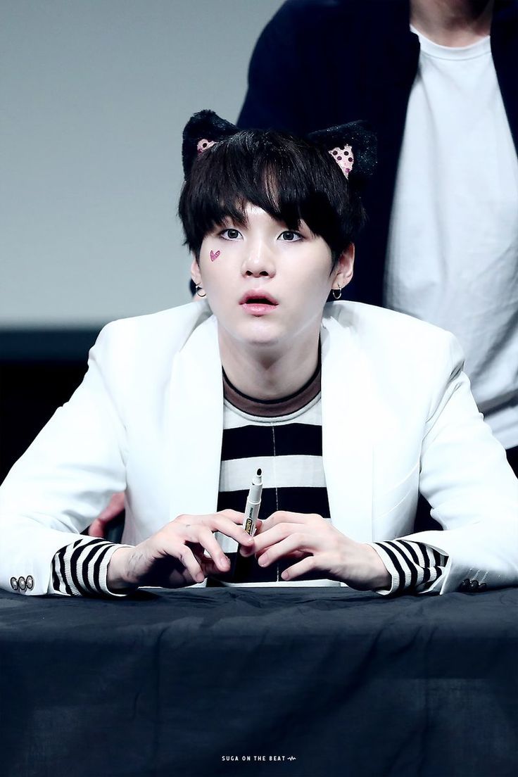 Suga Cute Photos Wallpapers