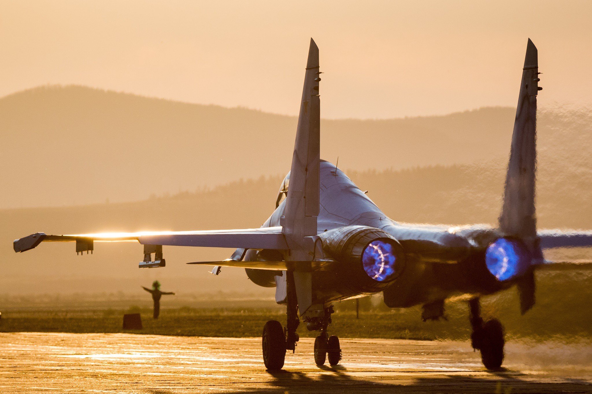 Sukhoi Su-27 Wallpapers