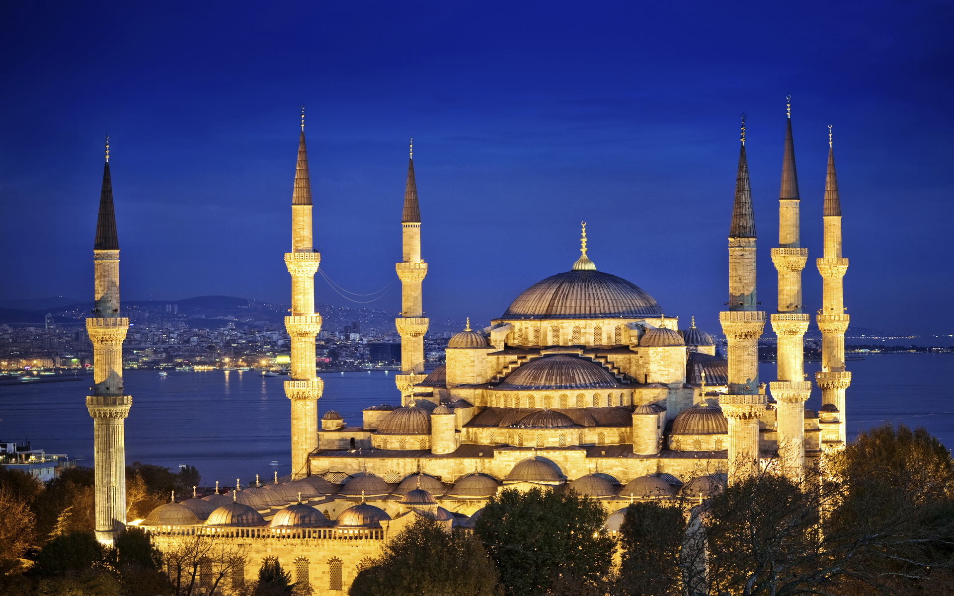 Sultan Ahmed Mosque Wallpapers