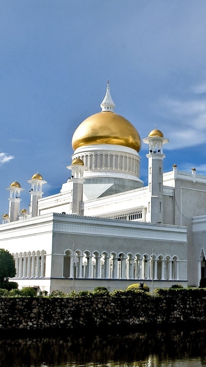 Sultan Omar Ali Saifuddin Mosque Wallpapers