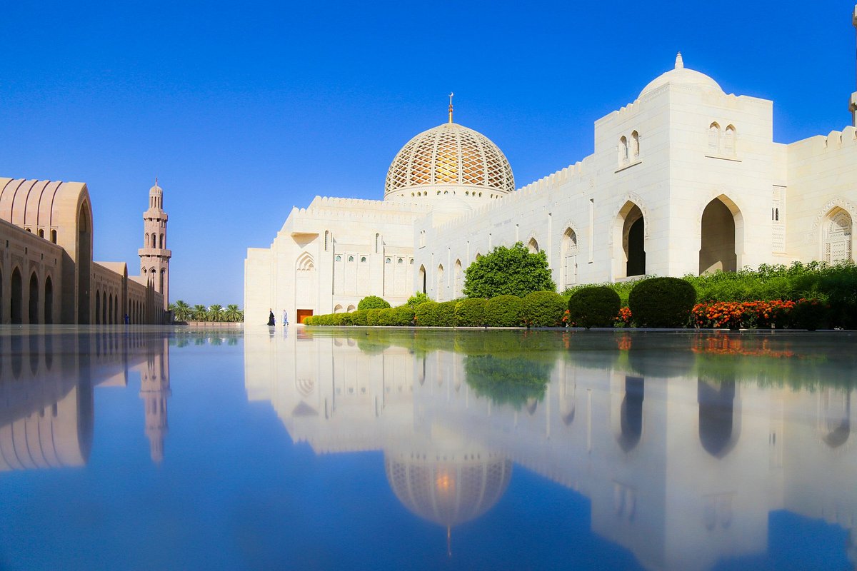 Sultan Qaboos Grand Mosque Wallpapers