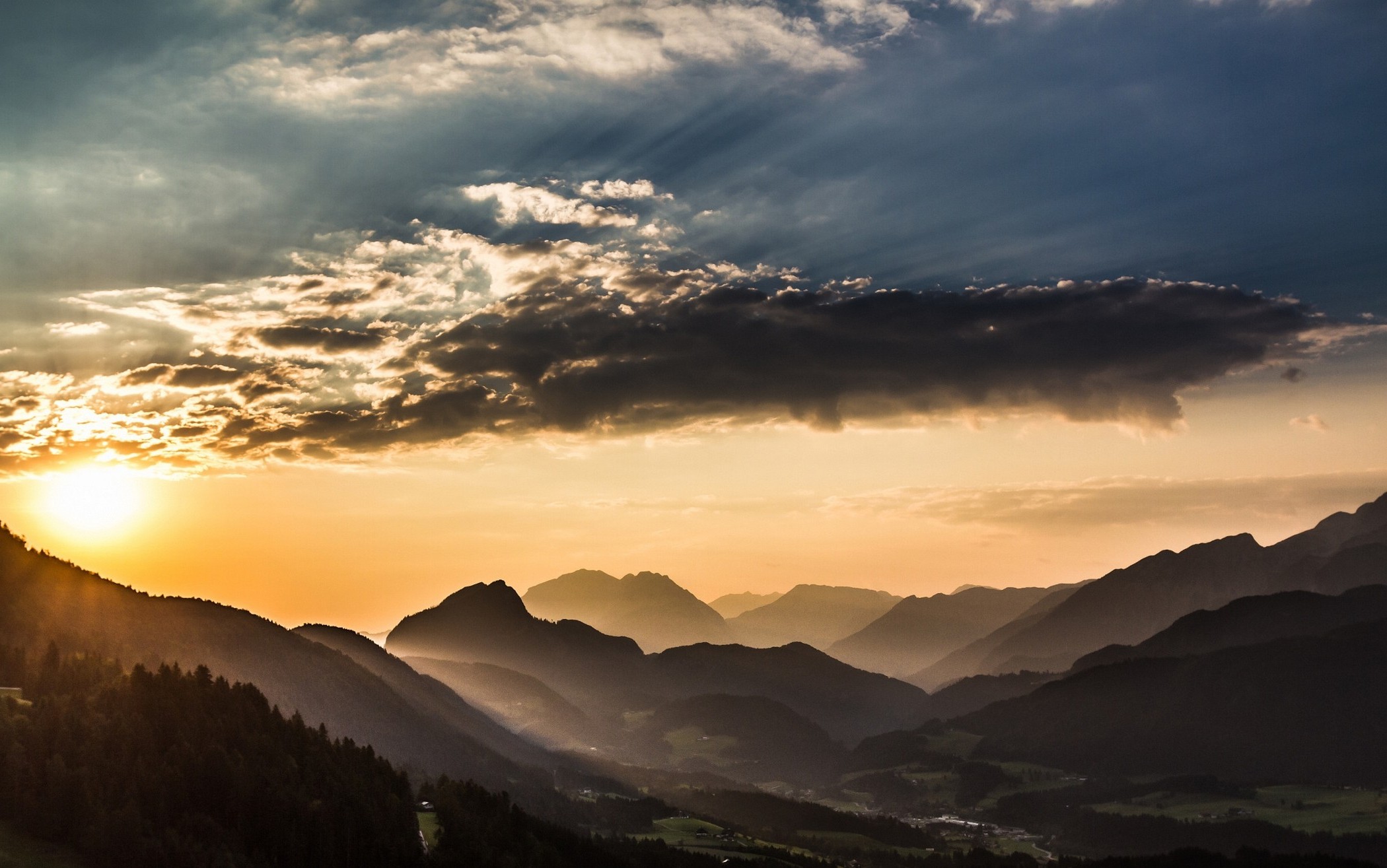 Sunse In Valley Wallpapers