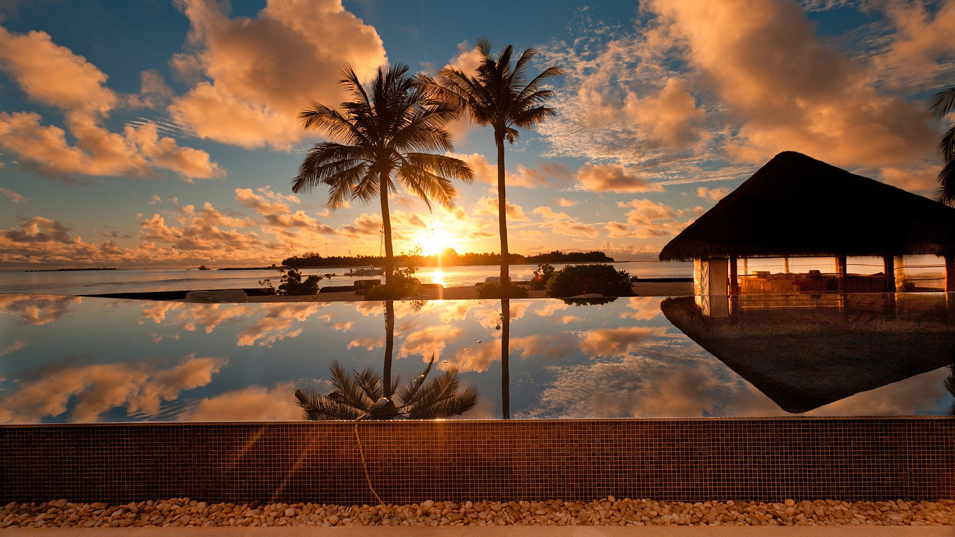 Sunset In Island Huts Wallpapers