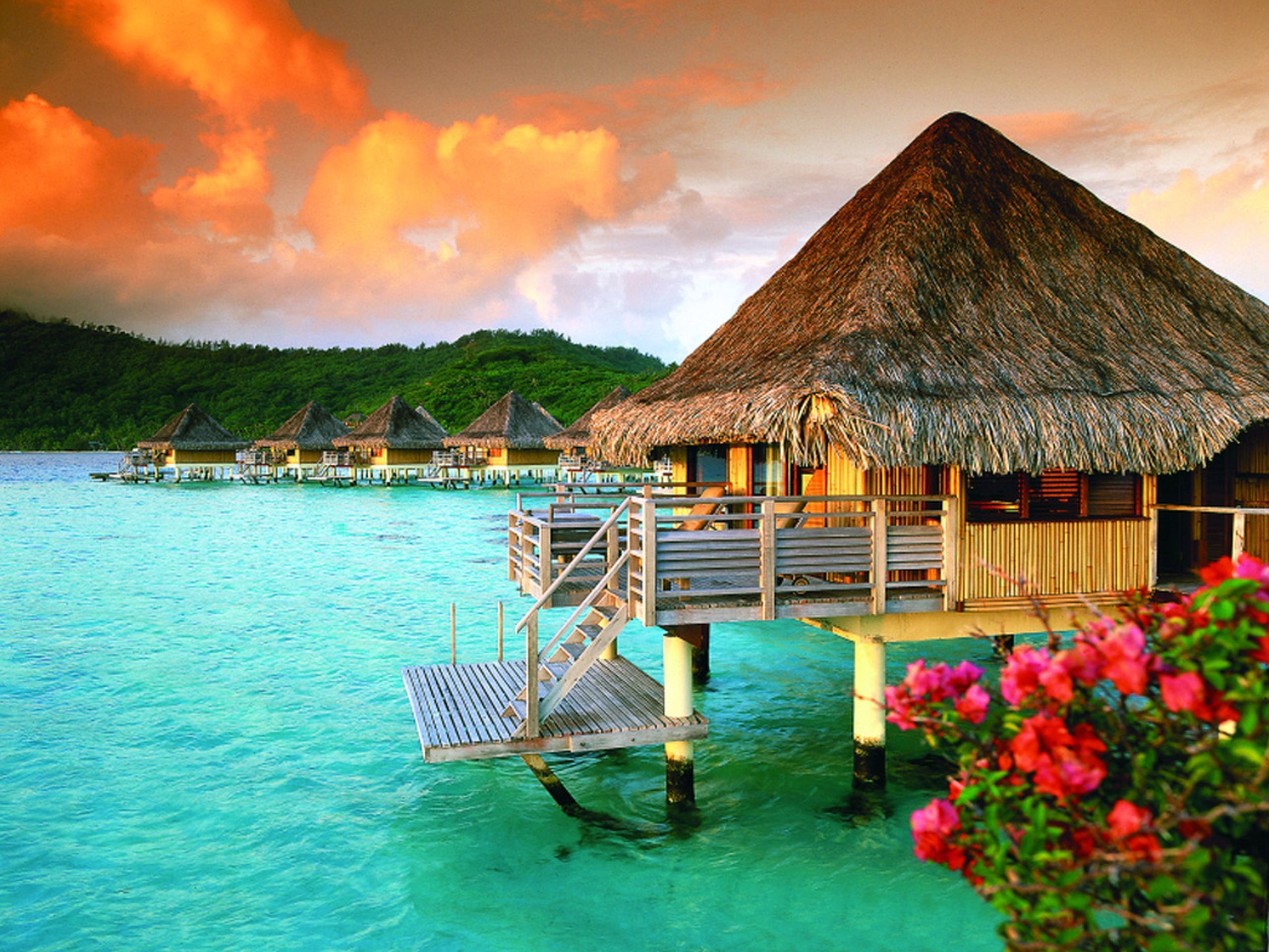 Sunset In Island Huts Wallpapers