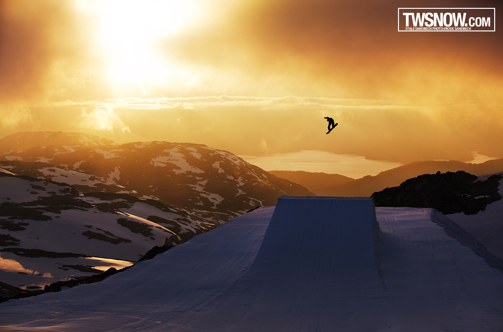 Sunset Snowboarding Wallpapers