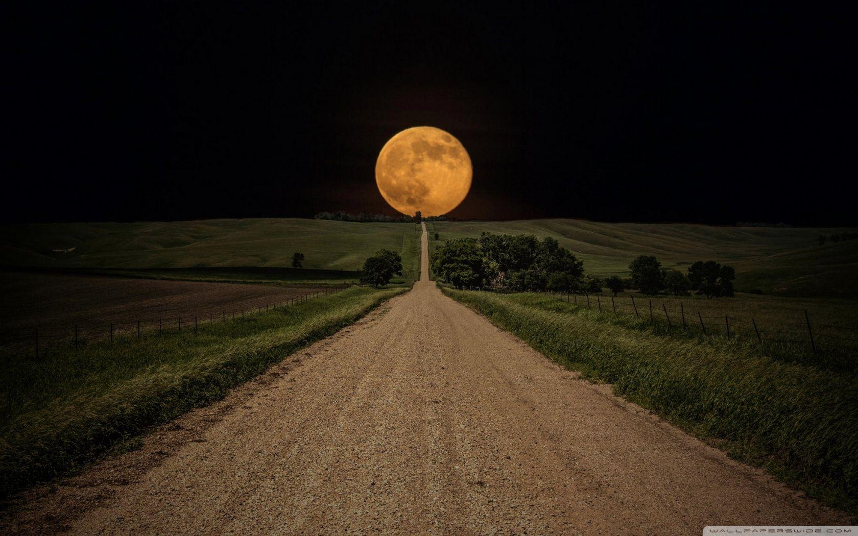 Super Moon Wallpapers