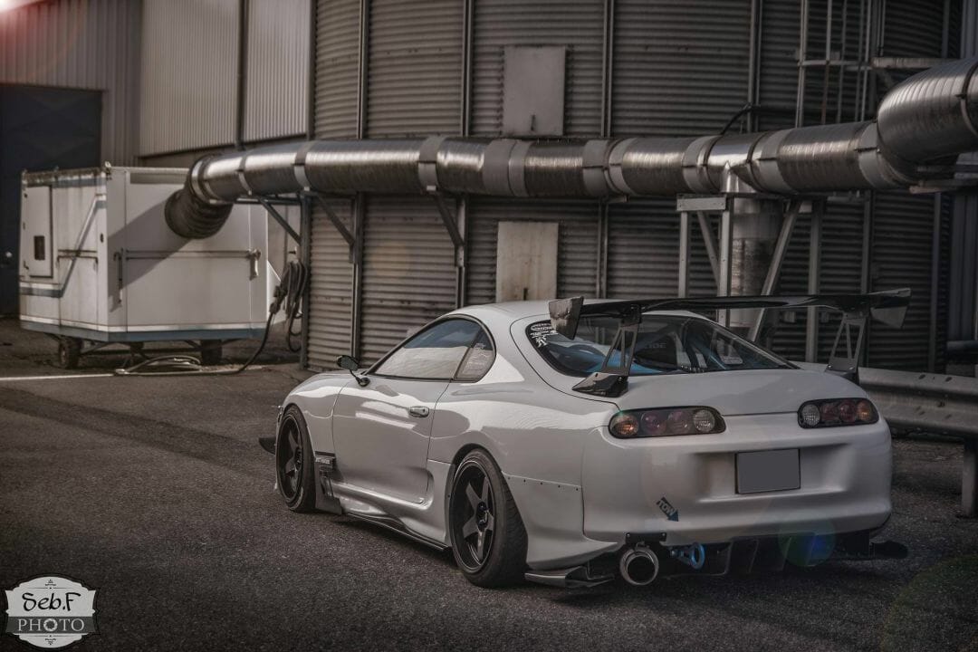 Supra White Wallpapers