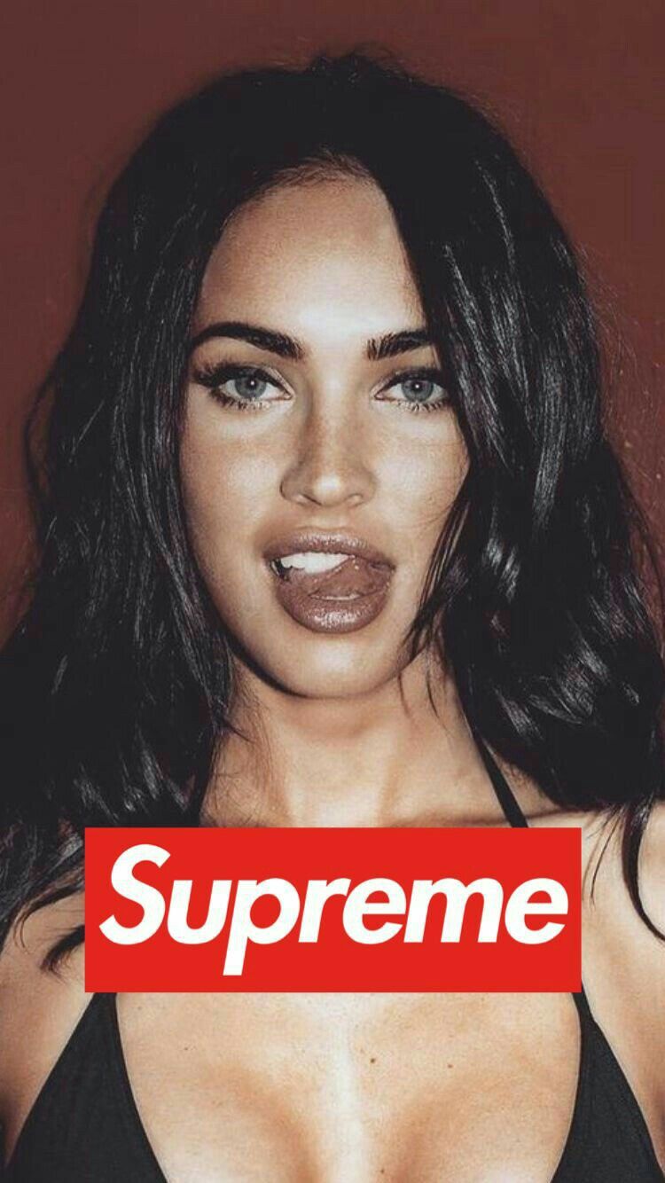 Supreme Hot Girl Wallpapers